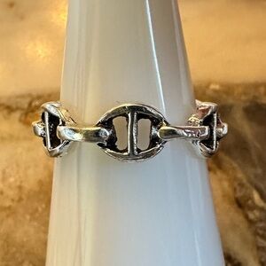 3193 Stylish Silver Chain Link Ring
